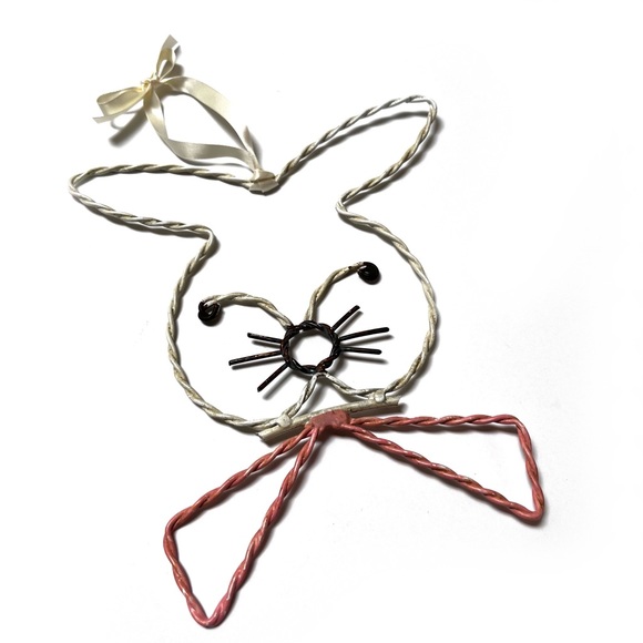 Wire Rabbit - Picture 3 of 3